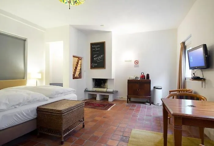 Ground Floor Jordaan Bed and breakfast 3*